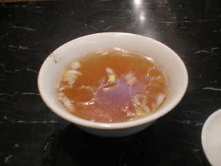 中華スープのお替りをいただく。