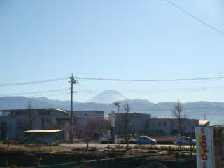 駐車場からは富士山がはっきりと見える。