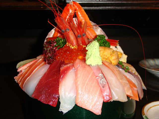 海鮮丼大盛（2,625円）